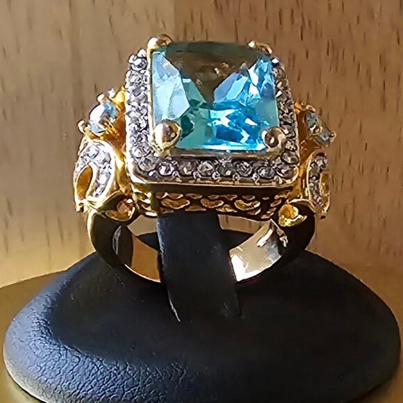 Pretty 18kt gold electroplated Blue Ring - Picture 1 of 7